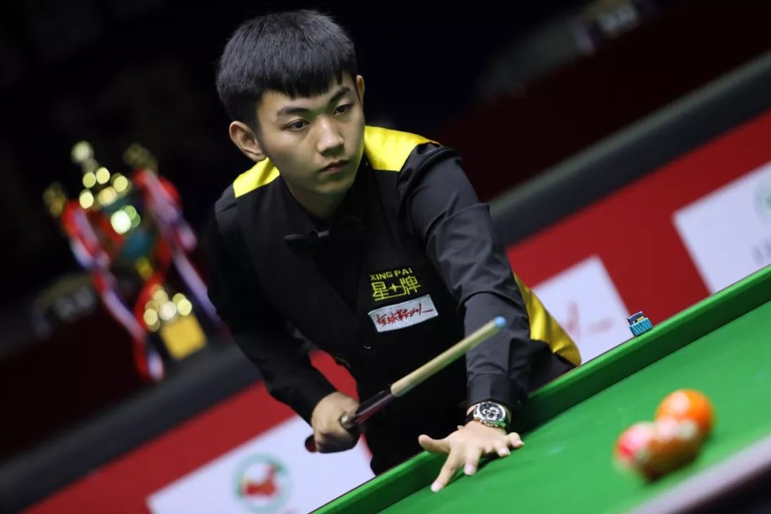 库里大哥身 库里大哥身